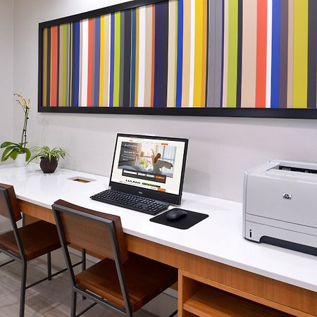 Holiday Inn Express Lodi By Ihg Exteriör bild